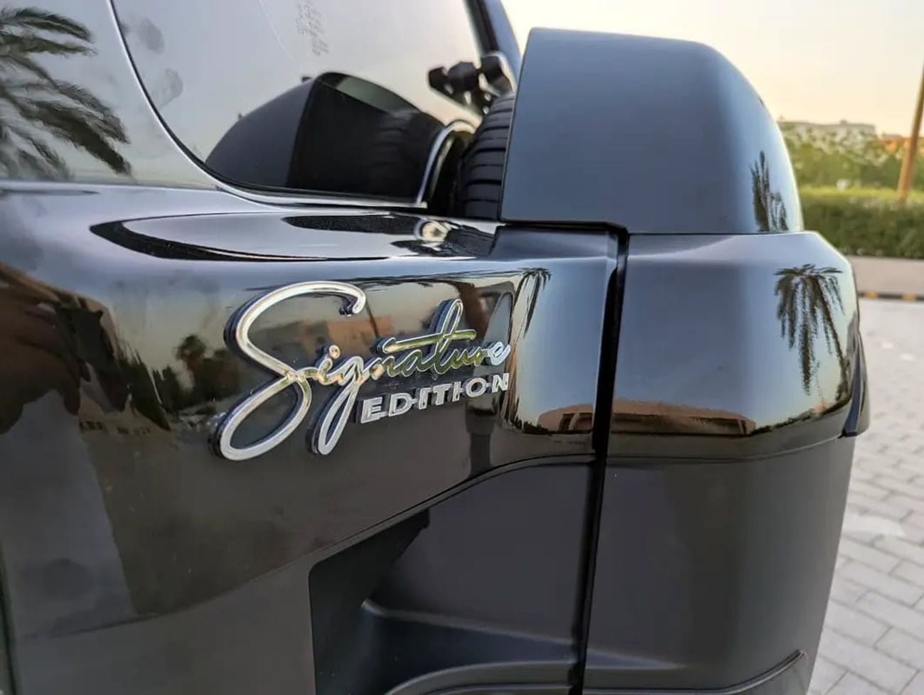 Mitsubishi Pajero Signature Edition GCC Specs