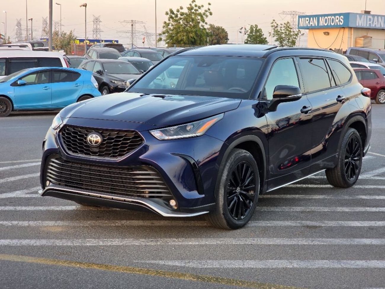 Toyota Highlander 2024 Model XSE Edition 2.4cc Sunroof and 7 seater