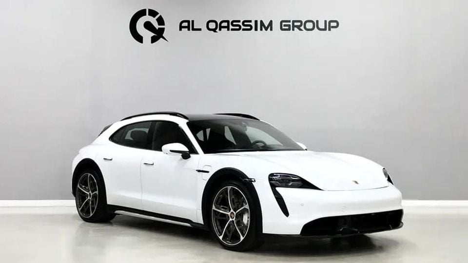 Porsche Taycan TURBO CROSS TURISMO