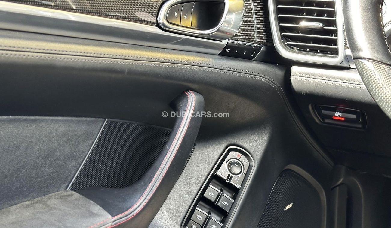 Porsche Panamera 4.8L V8 GCC Specs Full Service History