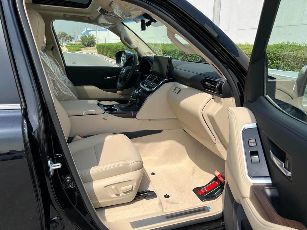 Toyota Land Cruiser 2025 Toyota Land Cruiser LC300 VX 3.5L V6 Twin Turbo Petrol A/T 4WD Export Only