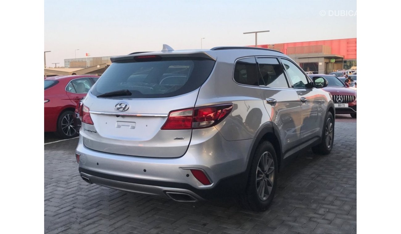 Hyundai Santa Fe GLS Top