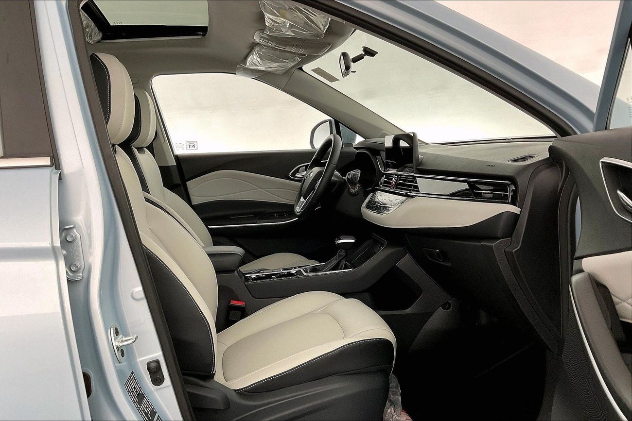 Chevrolet Silverado LT Z71 Trail Boss - Regular Cab | 1 year free warranty | 0 Down Payment