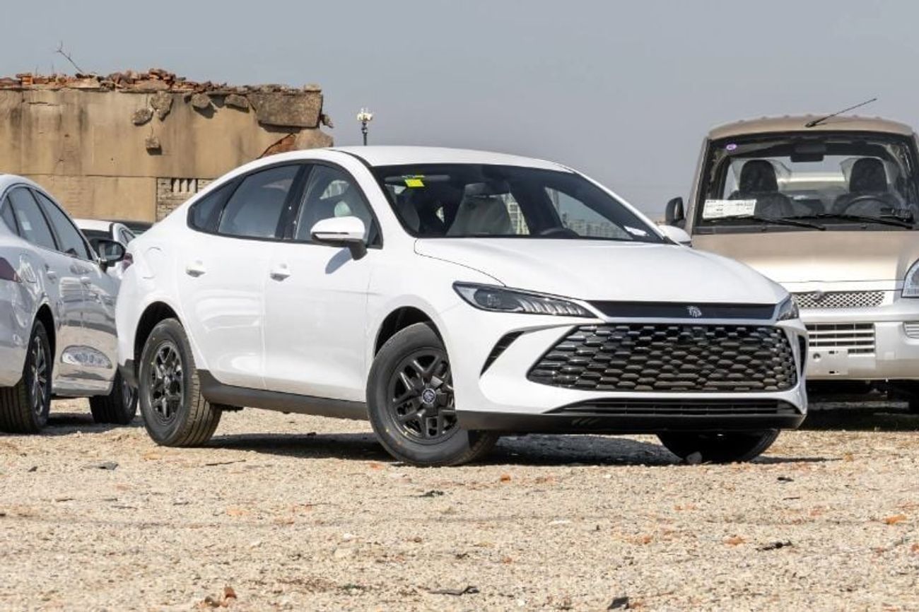 بي واي دي كين بلاس BYD QIN PLUS Intelligent Driving Edition DM-i 55KM Leading Edition