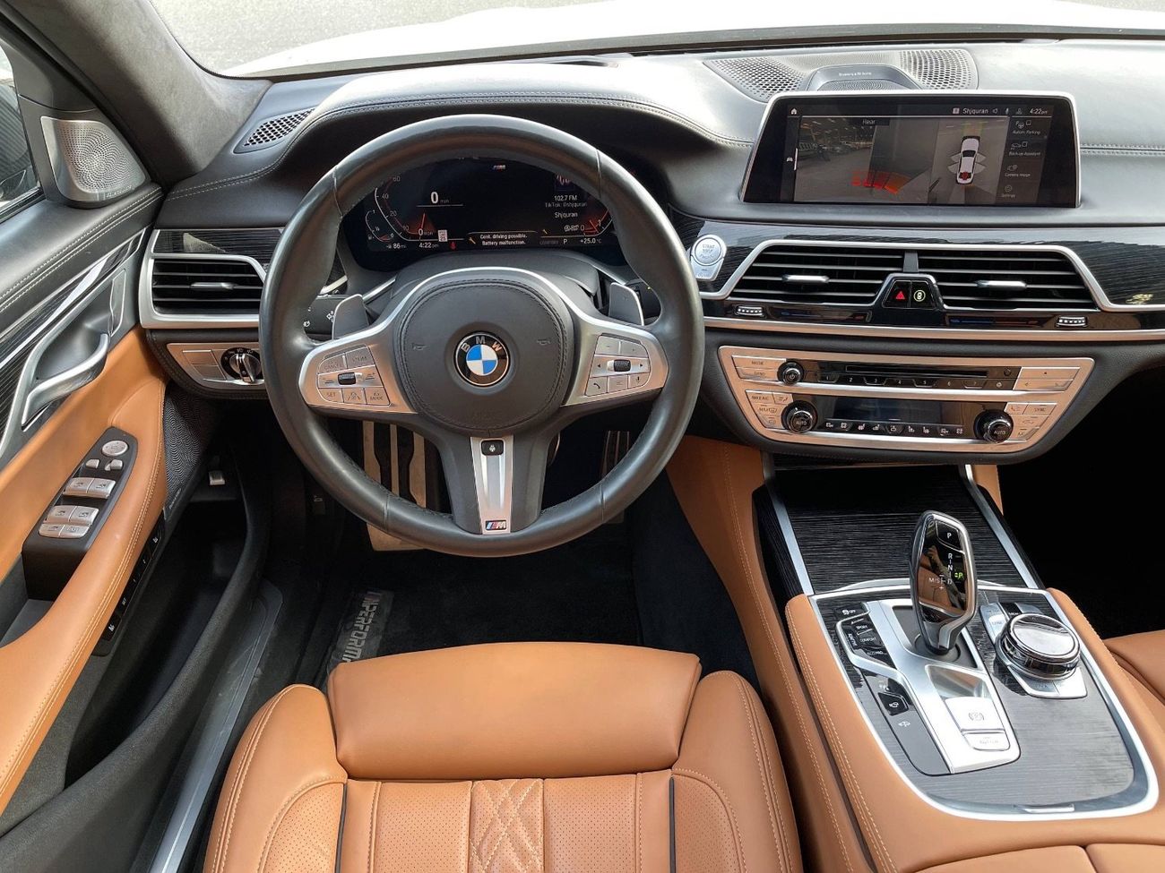 BMW 750i M PACKAGE / V8 TT 4.4L / PANORAMIC SUNROOF / 360 CAMERA / BIG SEATS / 20” RIMS / LOW MILEAGE