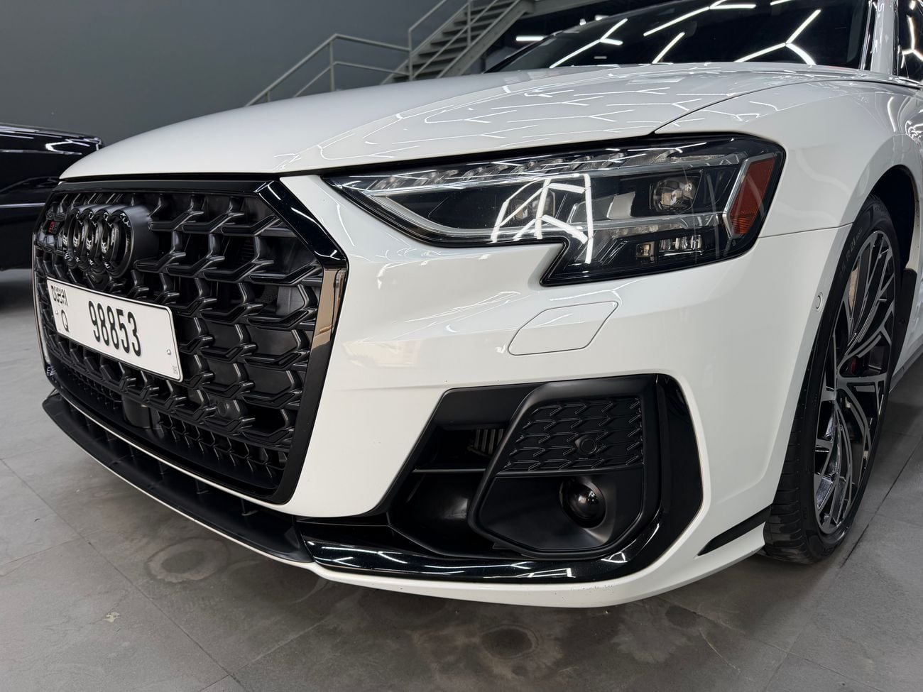 Audi S8 full option