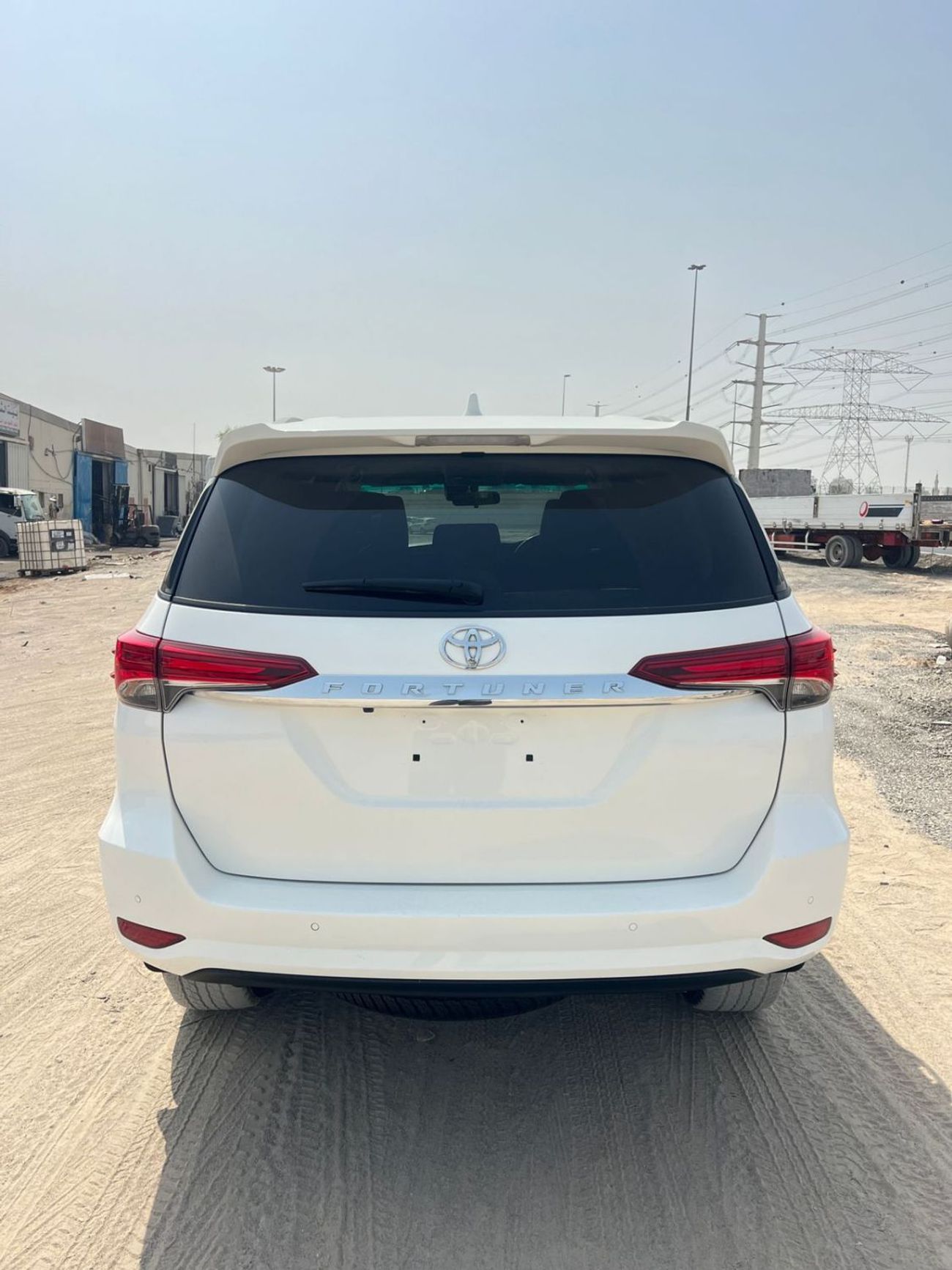 تويوتا فورتونر 2,8 LITER ,DIESEL RIGHT HAND DRIVE PUSH START