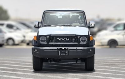 تويوتا لاند كروزر 70 LX