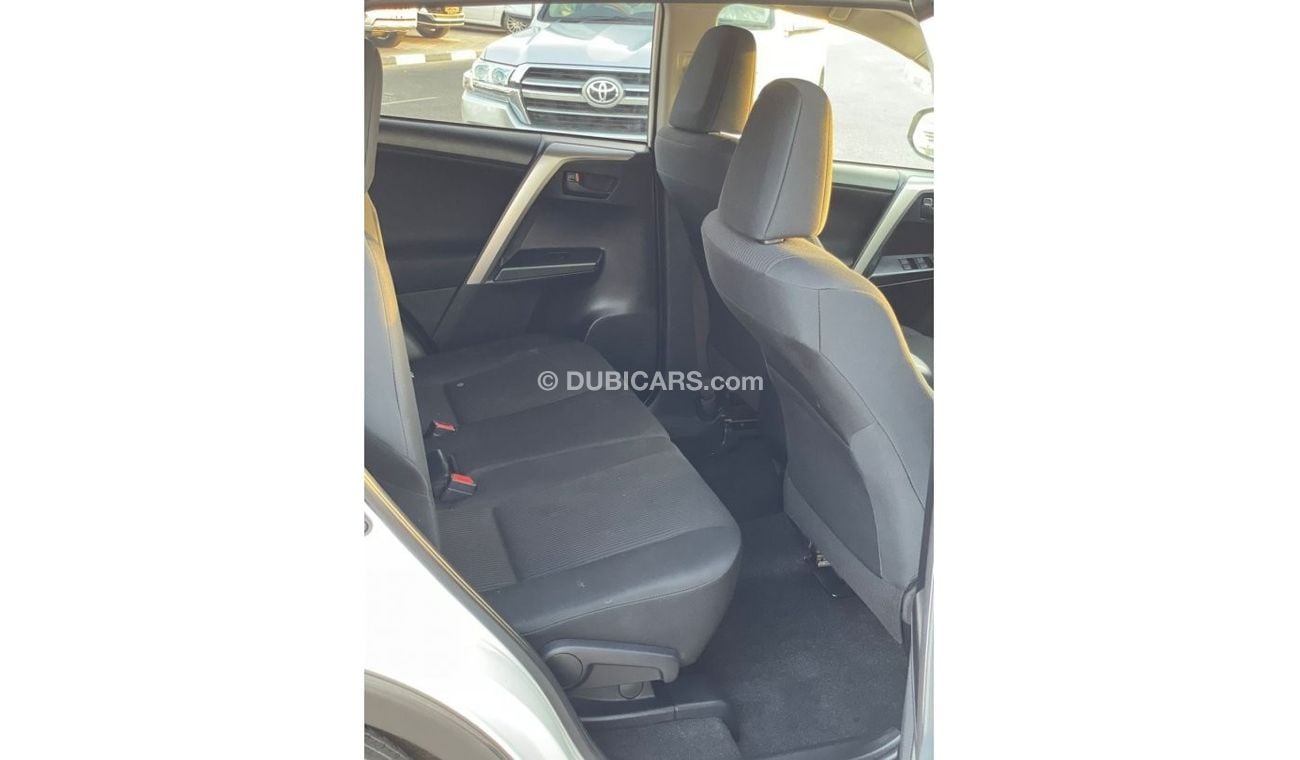 Toyota RAV4 2017 TOYOTA RAV4 LE / AWD / MID OPTION