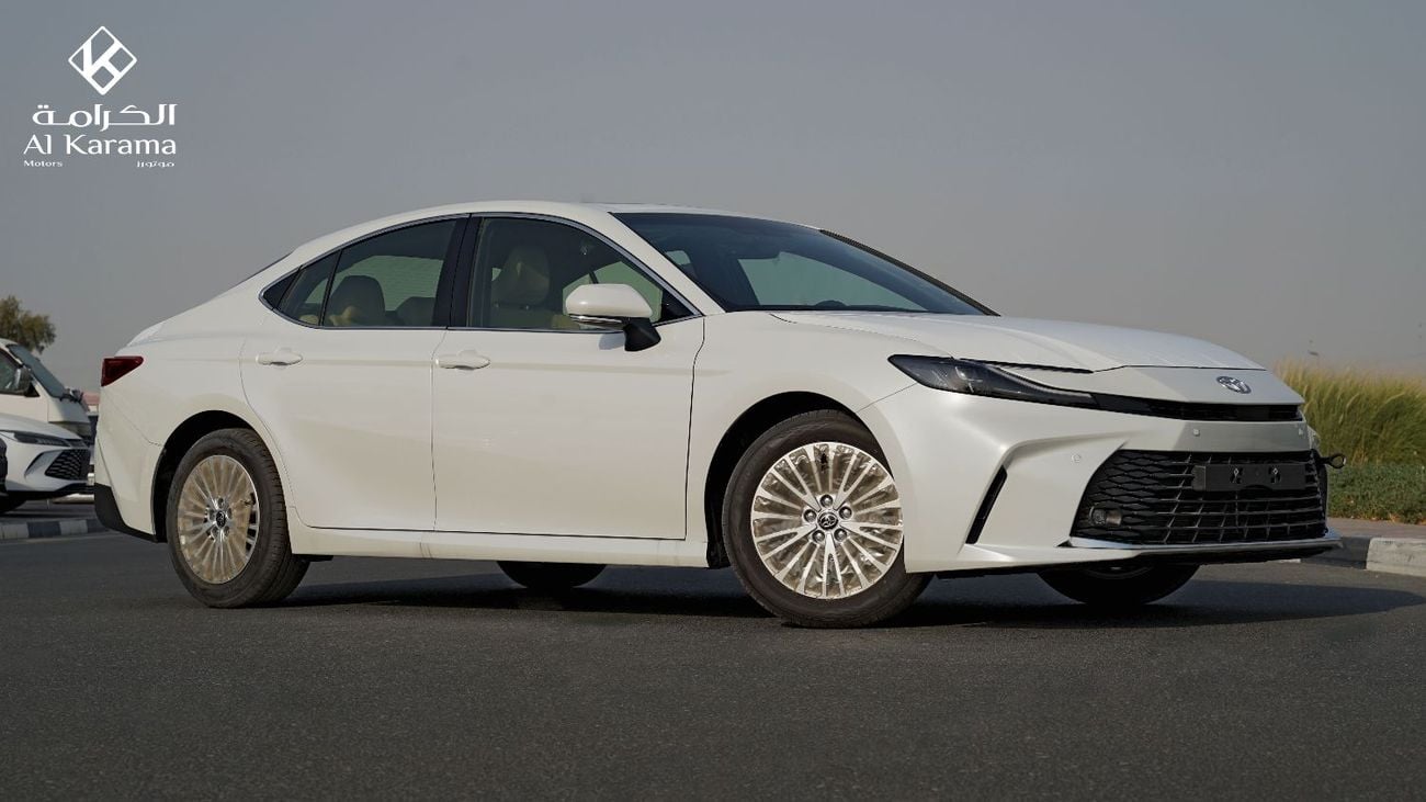Toyota Camry LE 2.5L Gasoline  | Sun Roof | Power Seat | 17inch Alloy wheel | GCC Specs