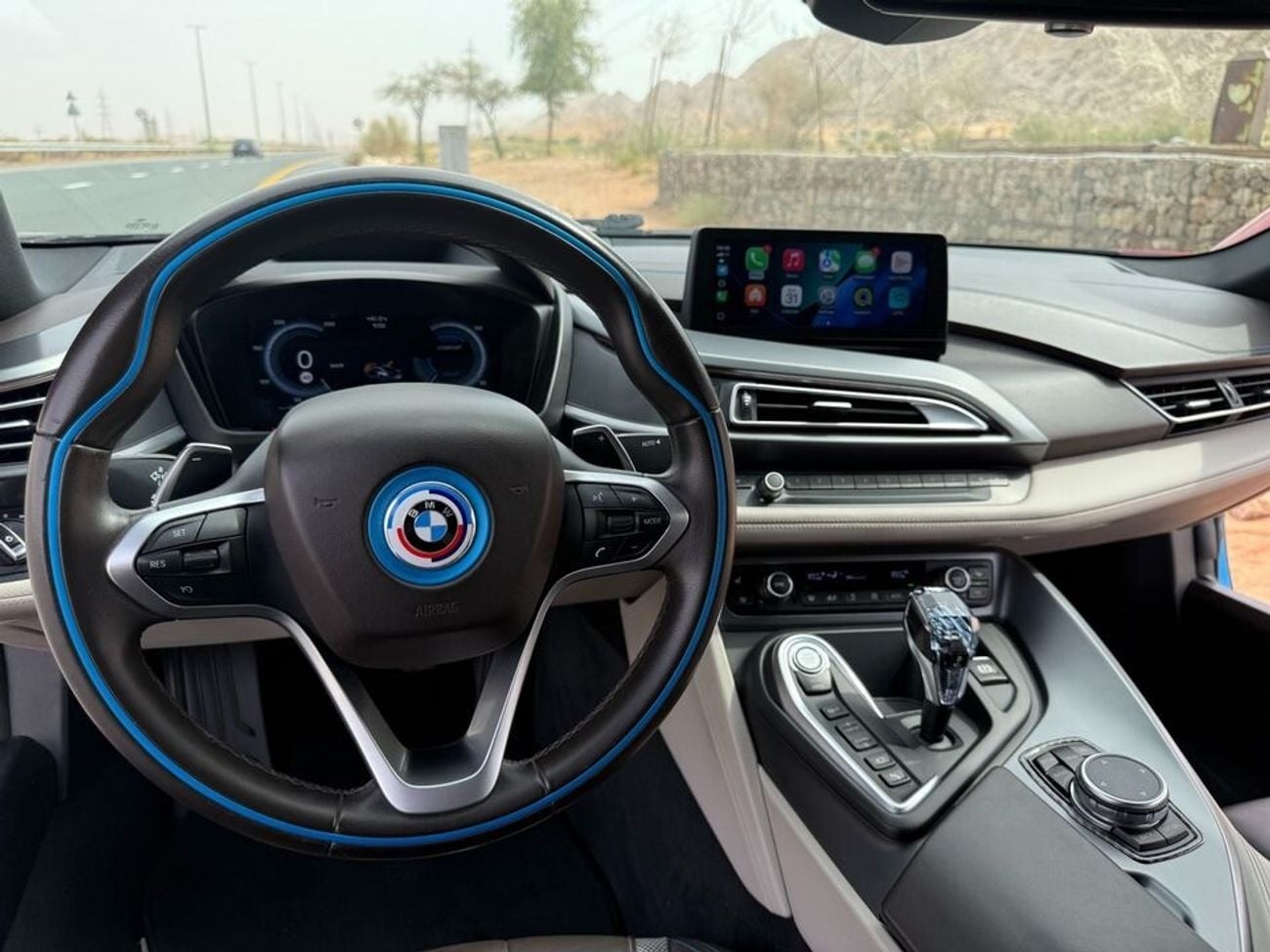 بي أم دبليو i8 STD