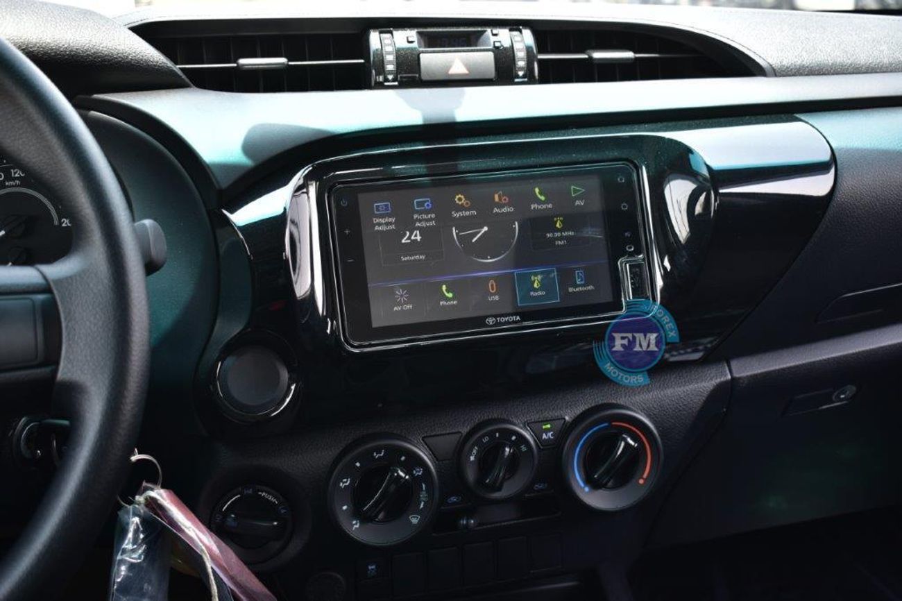 تويوتا هيلوكس Double Cab Pickup DLX-G 2.4L Diesel 4WD Automatic