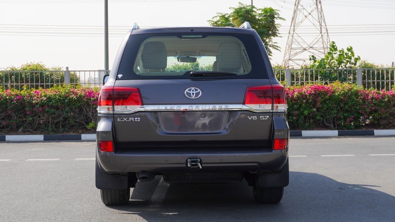 Toyota Land Cruiser EXR 5.7L 4WD