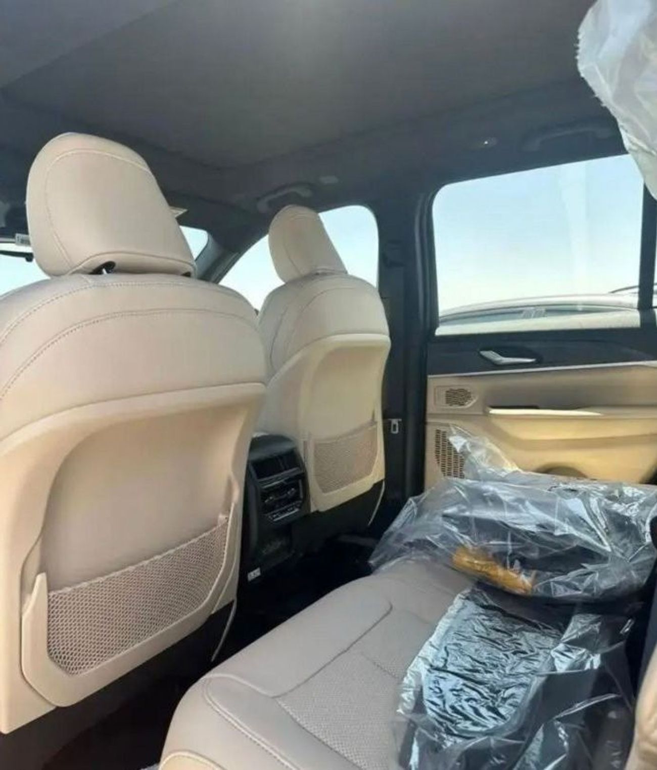 Jeep Cherokee 2023 Jeep Cherokee 3.6L 4X4 Petrol 6Cyl Automatic 8 shifts  Zero KM