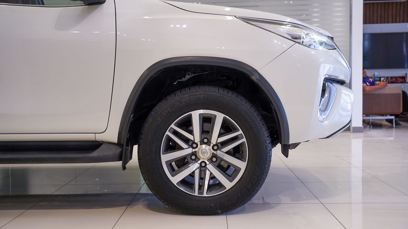 Toyota Fortuner VXR 4.0L (278 HP)