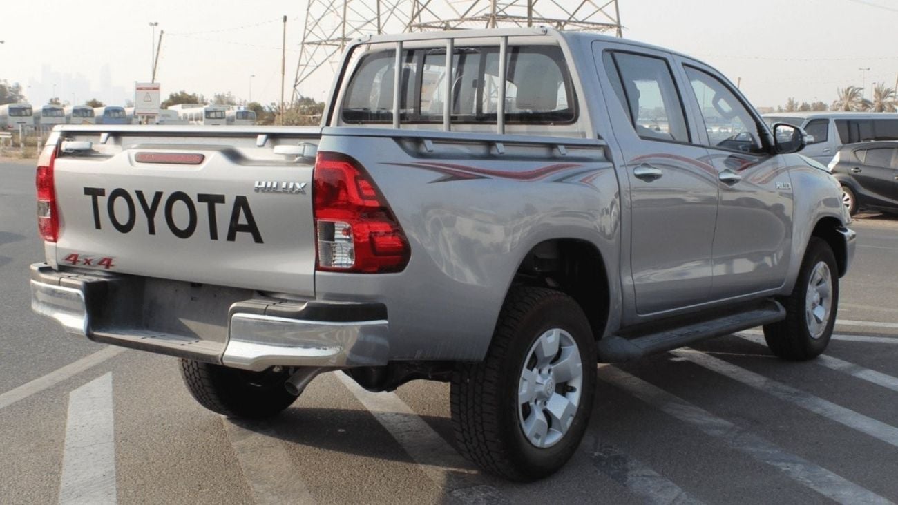 Toyota Hilux HILUX 2.4L  AT  DIESEL