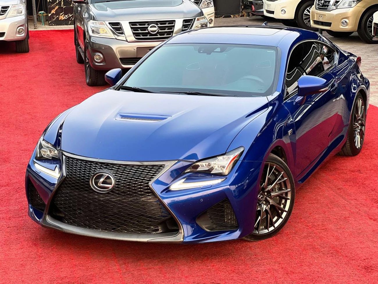 لكزس RC F بلاتينوم