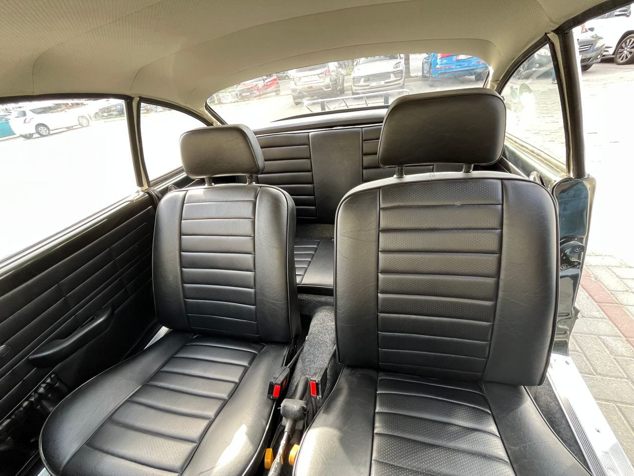 Volkswagen Karmann Ghia