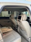 كاديلاك SRX LUXURY