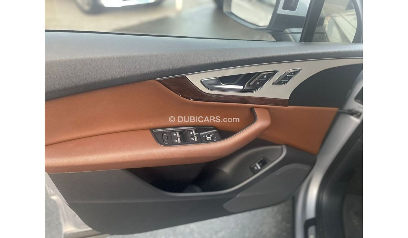 Audi Q7 45 TFSI quattro Luxury Plus Audi Q7 TFSI QUATTRO 45 SLINE _GCC_2016_Excellent Condition _Full option