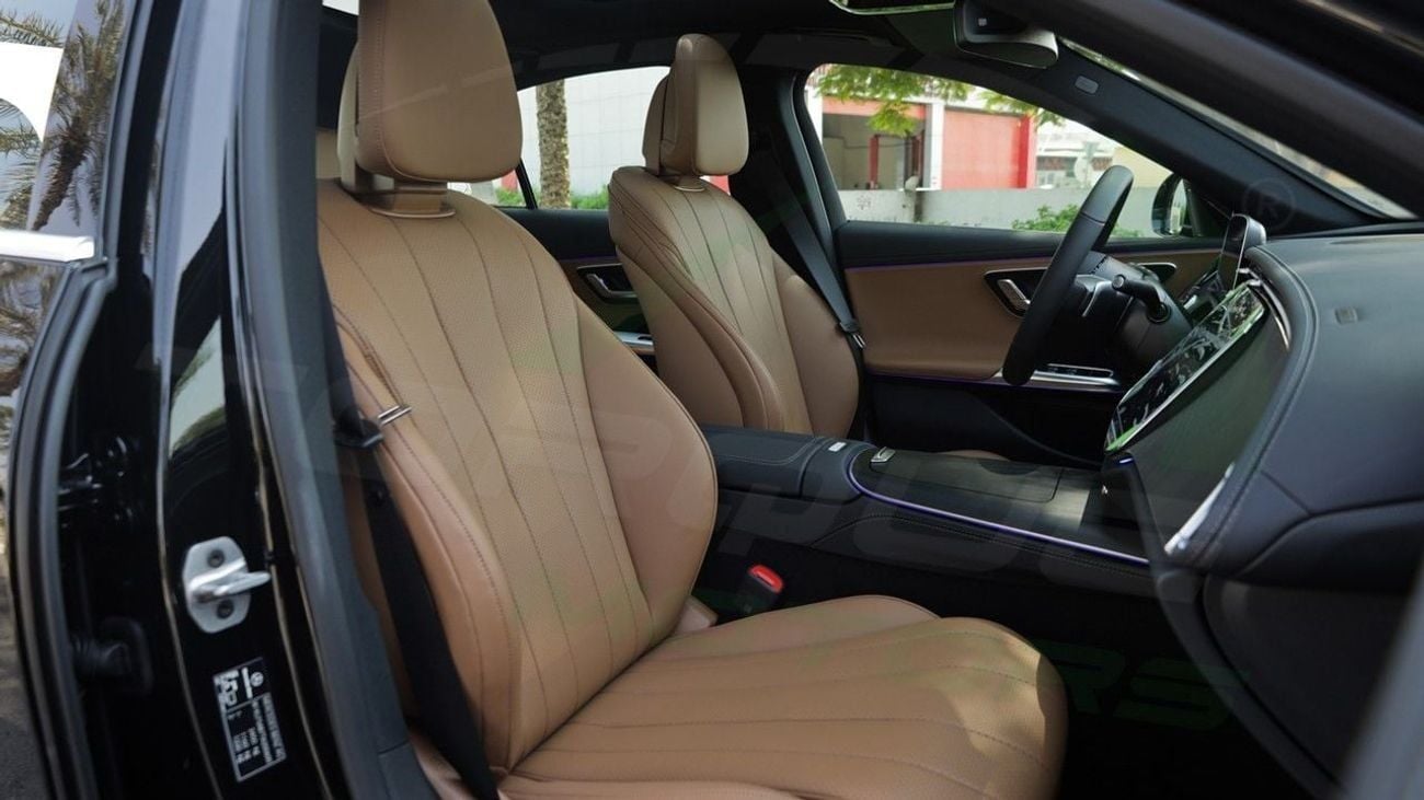 Mercedes-Benz E200 ( Only For Export ) 2025 MERCEDES-BENZ E 200 Avantgarde EQ Boost 2.0L RWD BRAND NEW