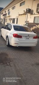 BMW 320i Exclusive 2.0L