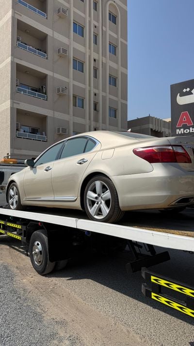 Lexus LS460