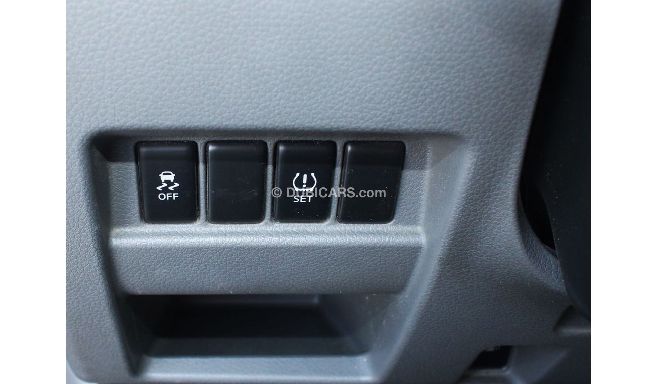 Nissan Urvan Std Nissan Urvan 2020 GCC high roof, high chair, manual gear, in excellent condition