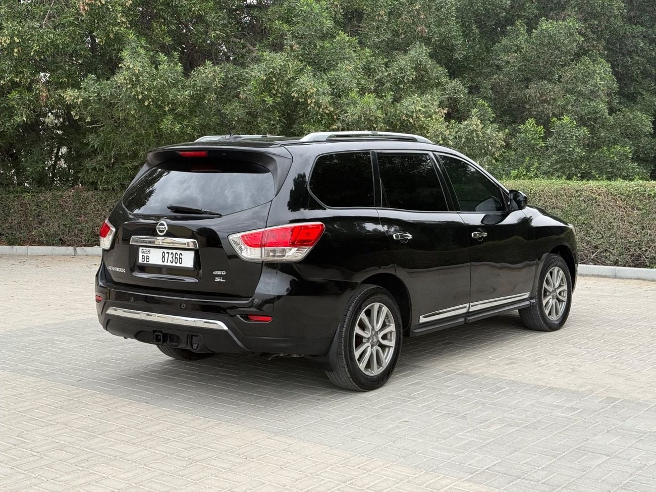Nissan Pathfinder Platinum 3.5L