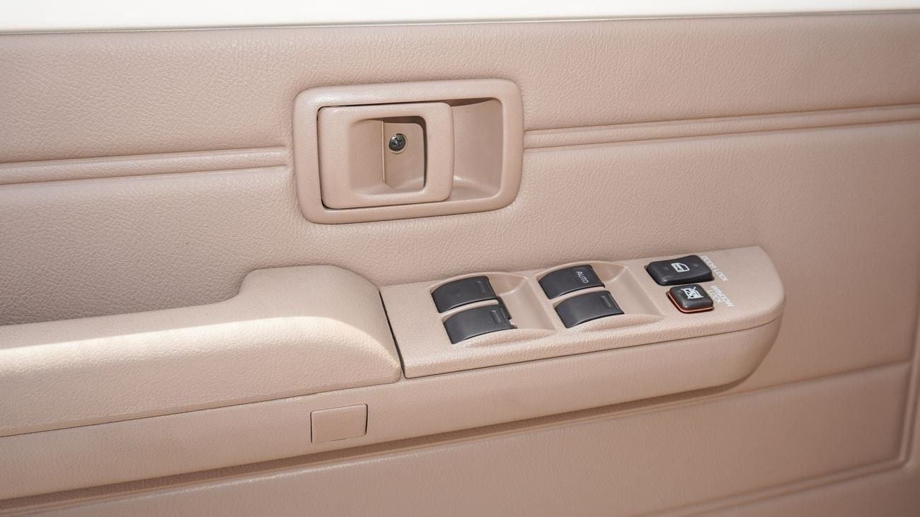 تويوتا لاند كروزر بيك آب TOYOTA LC79 , 2.8L Diesel Double Cabin M/T 2025 MODEL