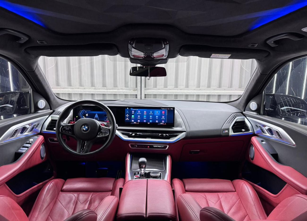 بي أم دبليو XM 4.4L, Twin Turbo V8 +Electric motor,653Hp,8-Speed Automatic ,AWD