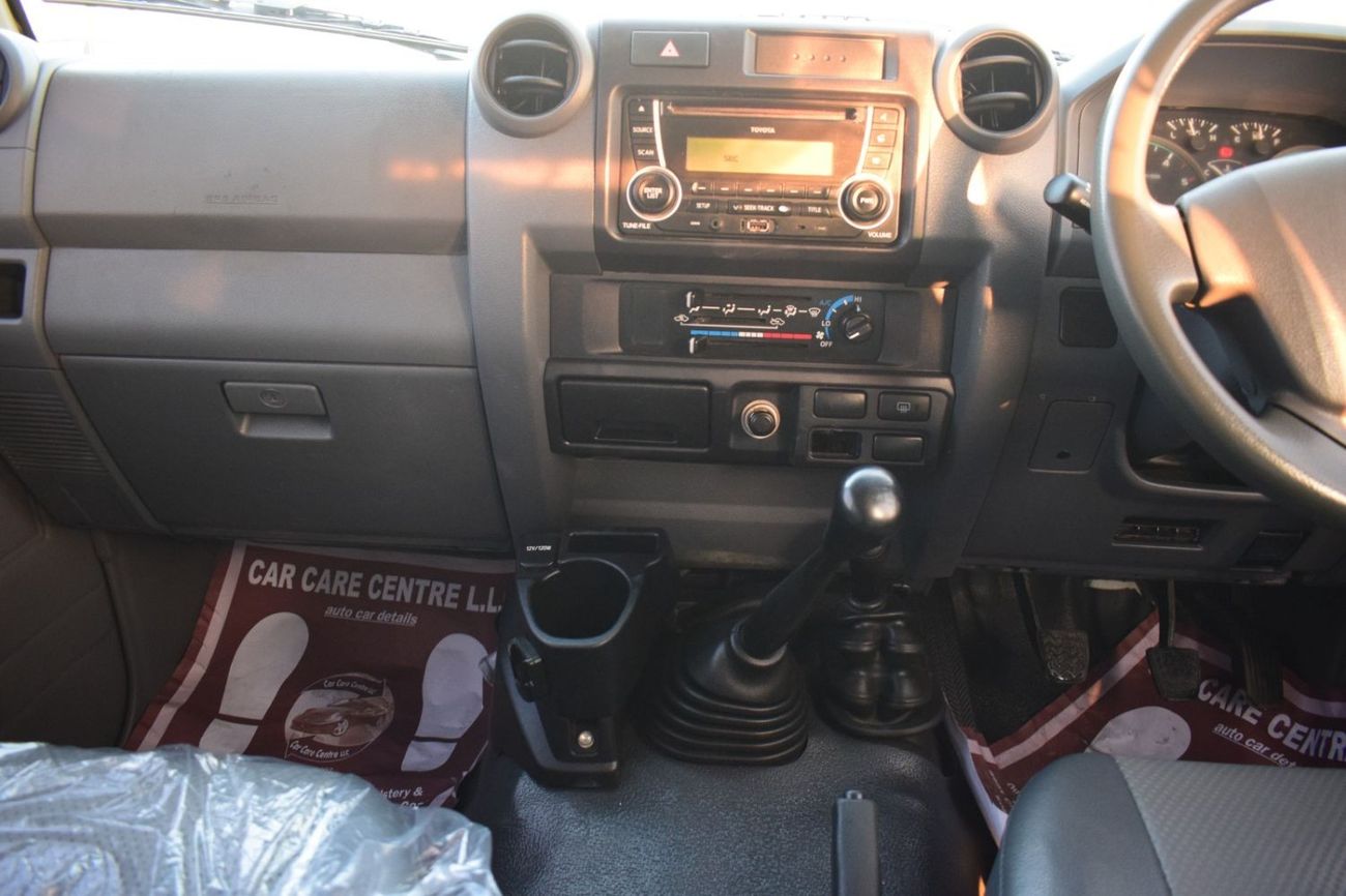 Toyota Land Cruiser 70 GXL