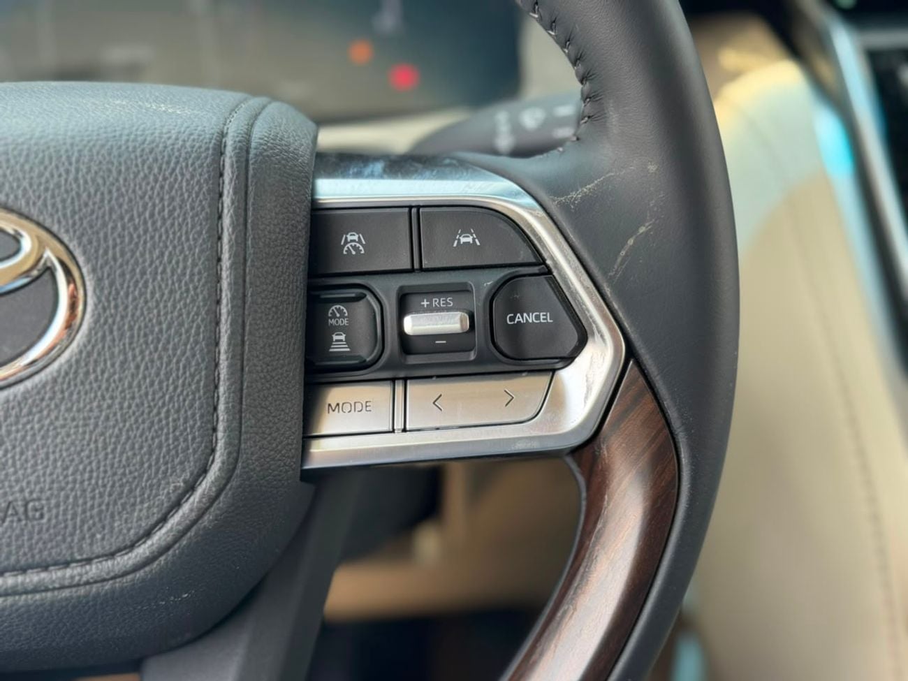 Toyota Land Cruiser GXR