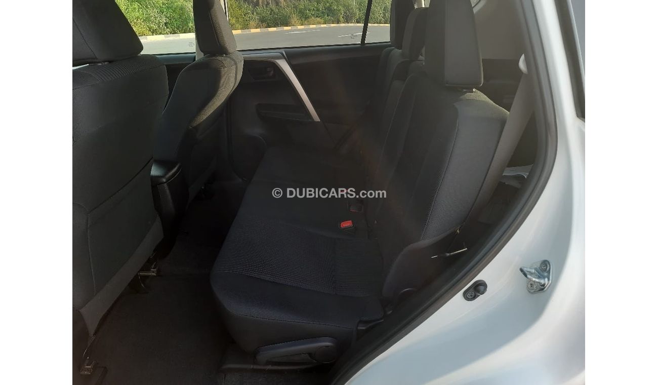 Toyota RAV4 EX Toyota rav_4  (USA-SPEC) 4*4 - 2015- VERY GOOD CONDITION