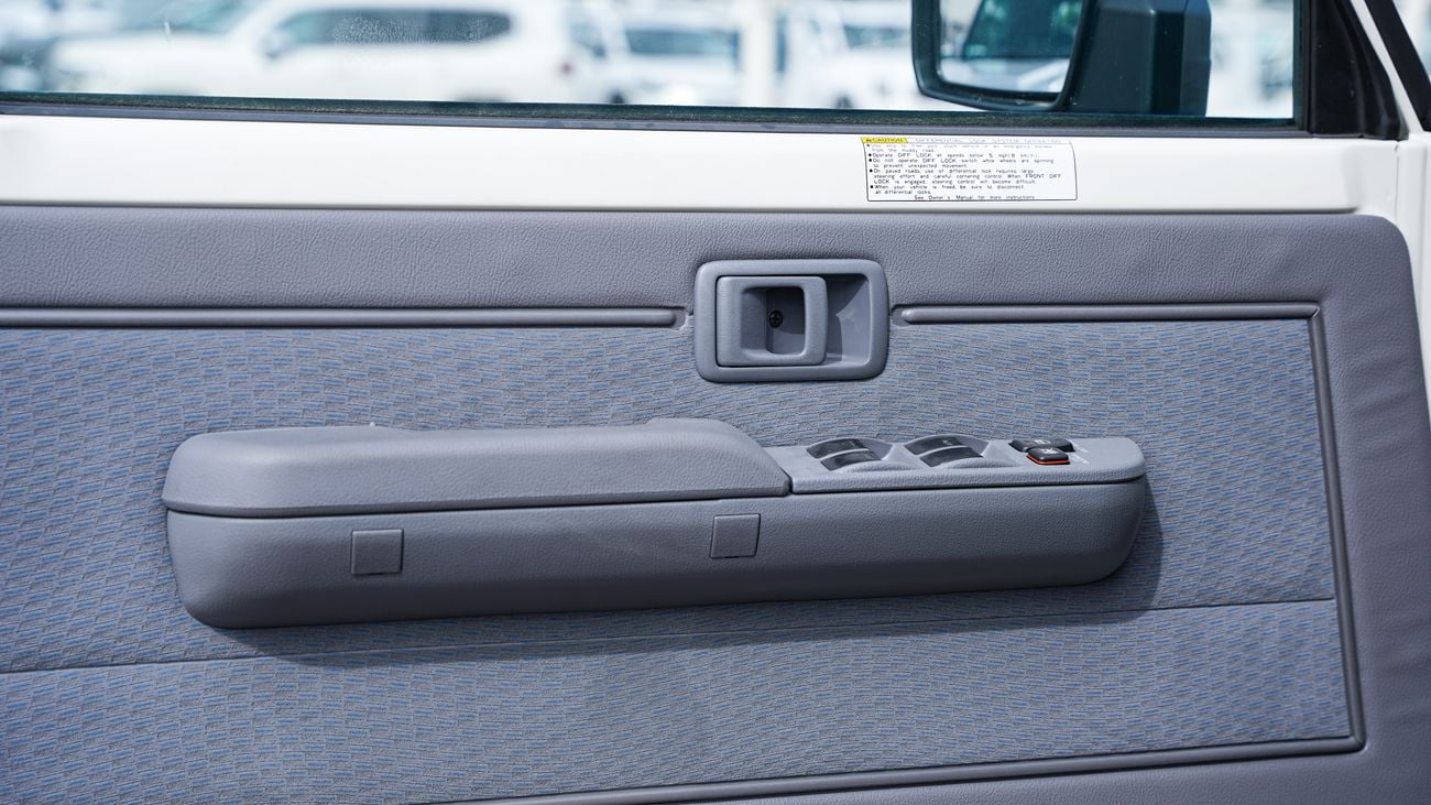 تويوتا لاند كروزر 70