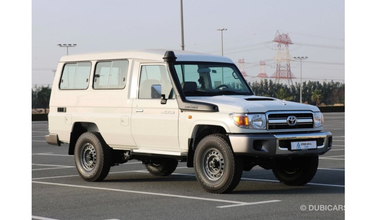 Toyota Land Cruiser Hard Top 2022 | LC78 T/DSL-E 78 SERIES 4.5L V8 WITH SNORKEL EXPORT ONLY