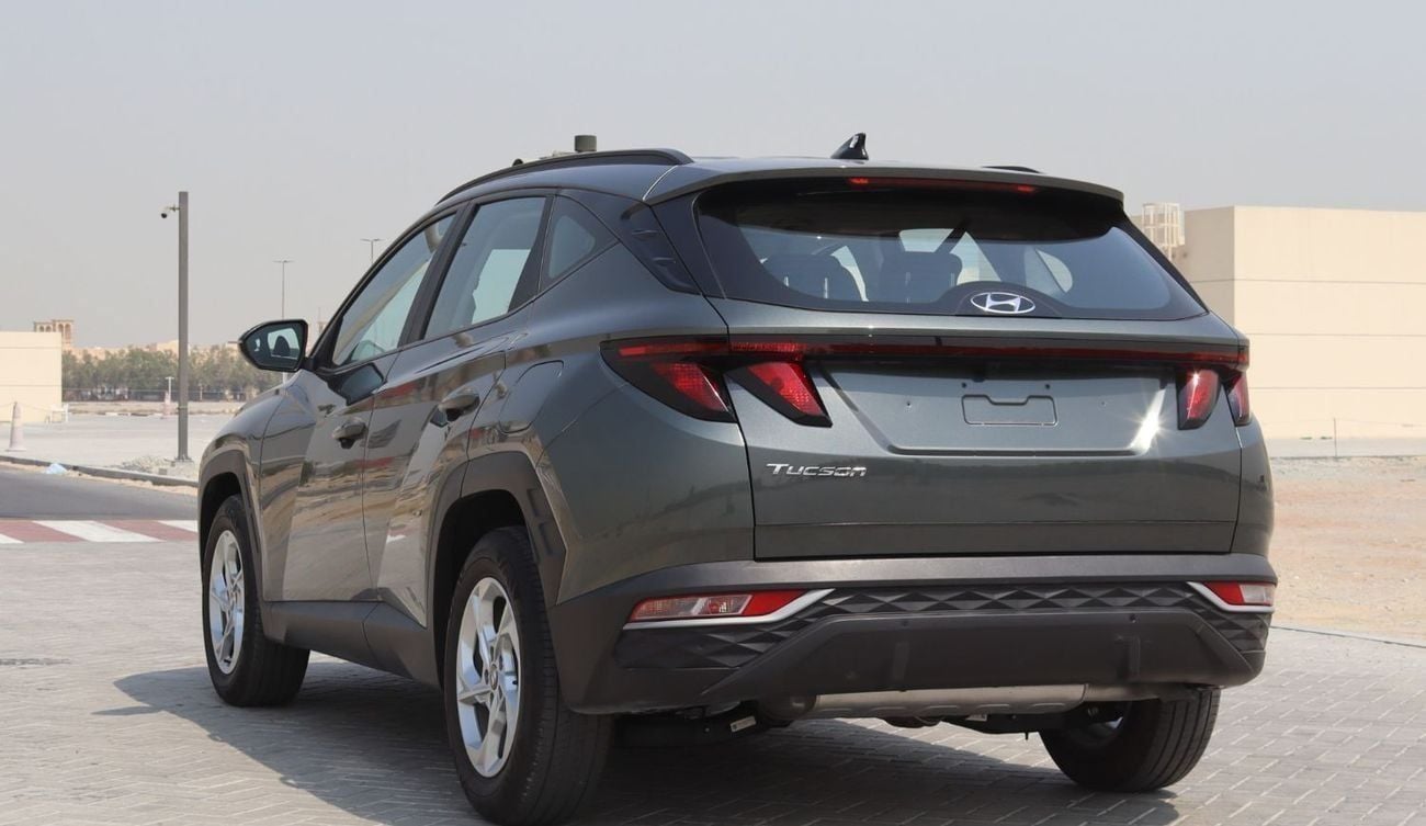 Hyundai Tucson Comfort 2.0L Hyundai Tucson 2024 model, GCC, in excellent condition, 2.0L engine, 29,000 km, price 7