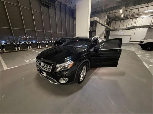 مرسيدس بنز GLA 250