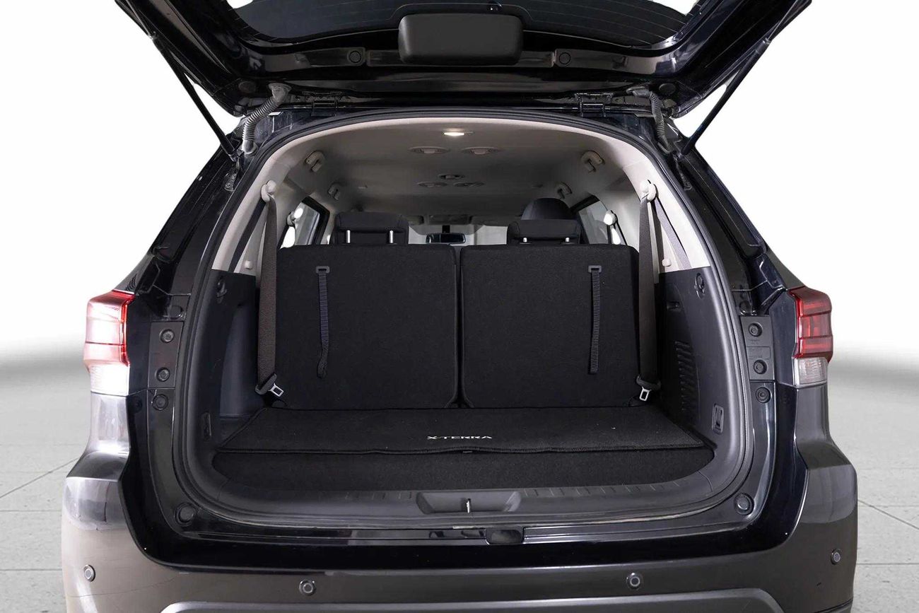 Nissan XTerra Titanium 2.5L RWD TITANIUM 2.5