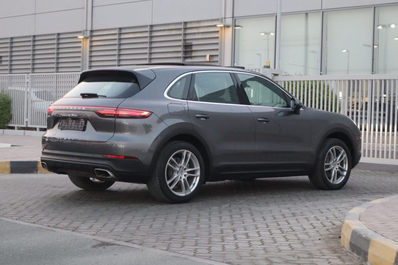 Porsche Cayenne STANDARD