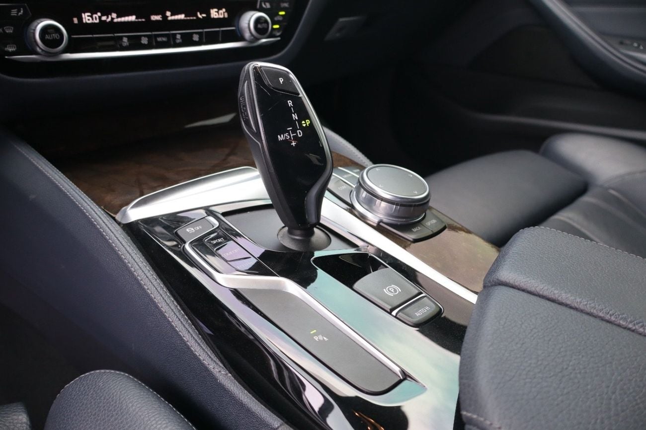 BMW 530i
