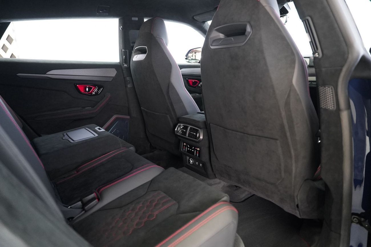 لامبورغيني اوروس 4.0T V8 Performante