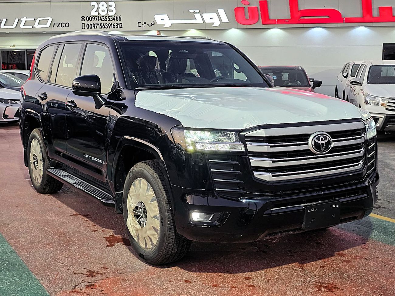 Toyota Land Cruiser Toyota Land Cruiser GXR 4.0L petrol 2025 black color