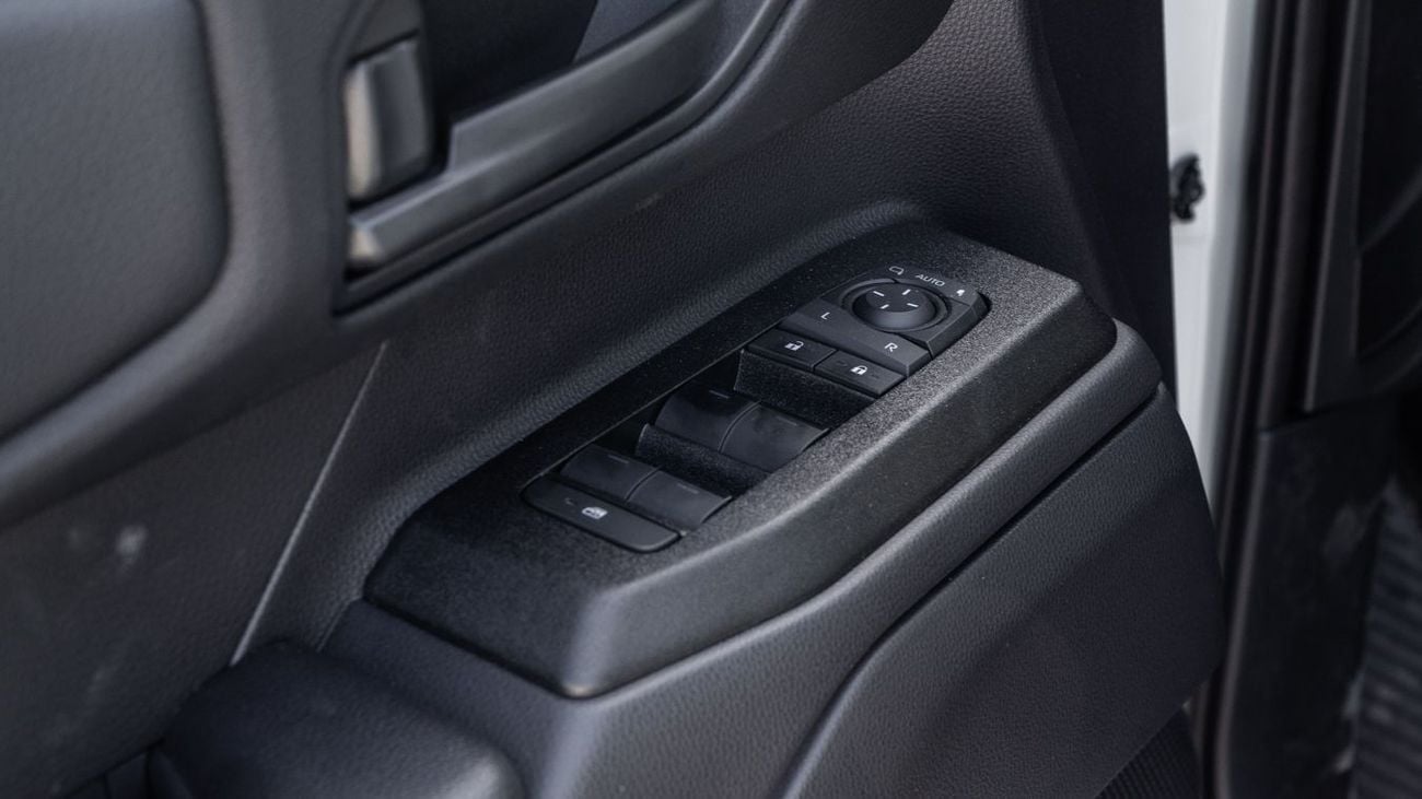 تويوتا برادو GXR TOYOTA PRADO 2.8 ALR STANDARD DSL -2026YM