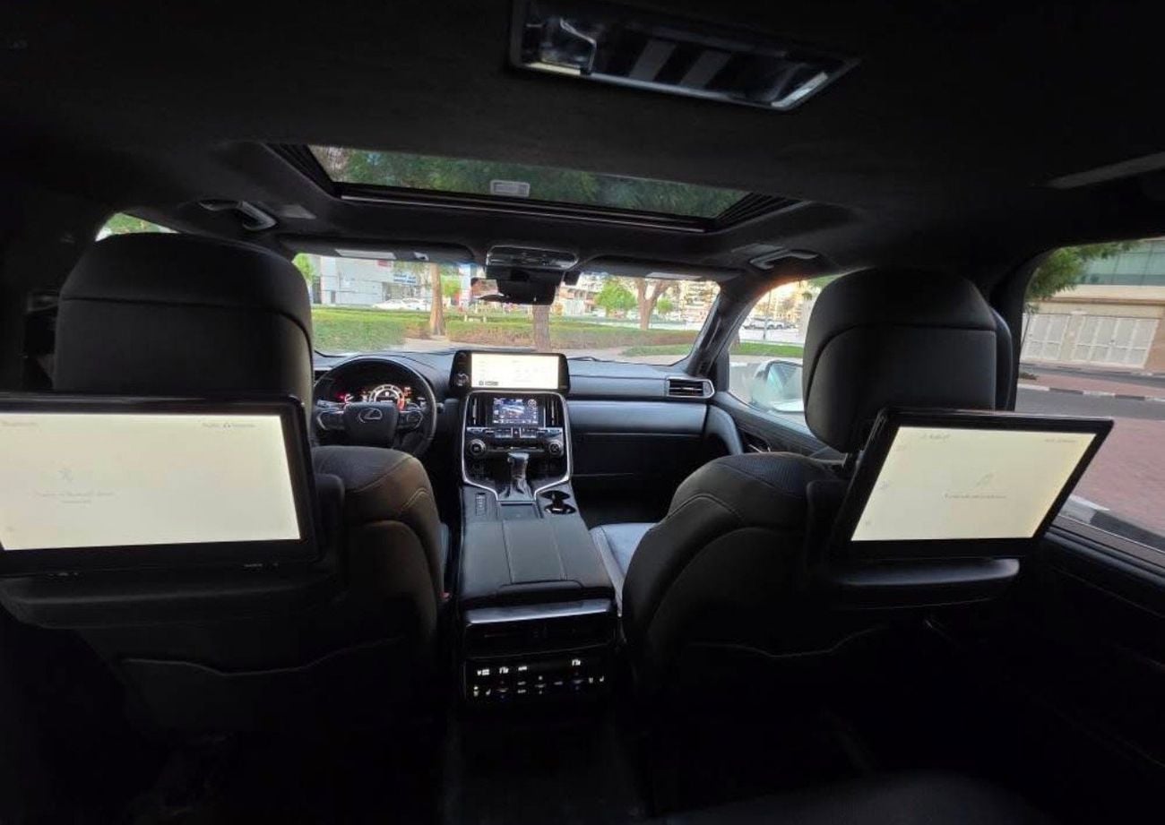Lexus LX600 2023 MODEL SIGNATURE FULL OPTION VERY CLEAN AND PERFECT CONDITION