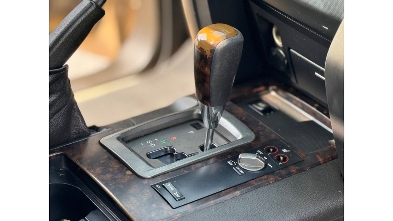 تويوتا لاند كروزر 5.7 update 2021