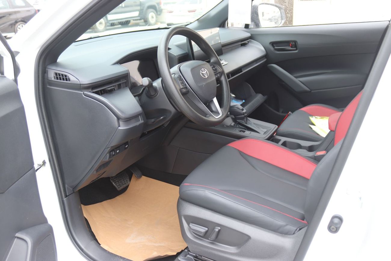 تويوتا فرونتلاندر 2.0L HYBRID, FACELIFT , ELECTREIC SEAT, LEATHER SEAT, SUNROOF, ELECTRIC BACK DOOR, MODEL 2025