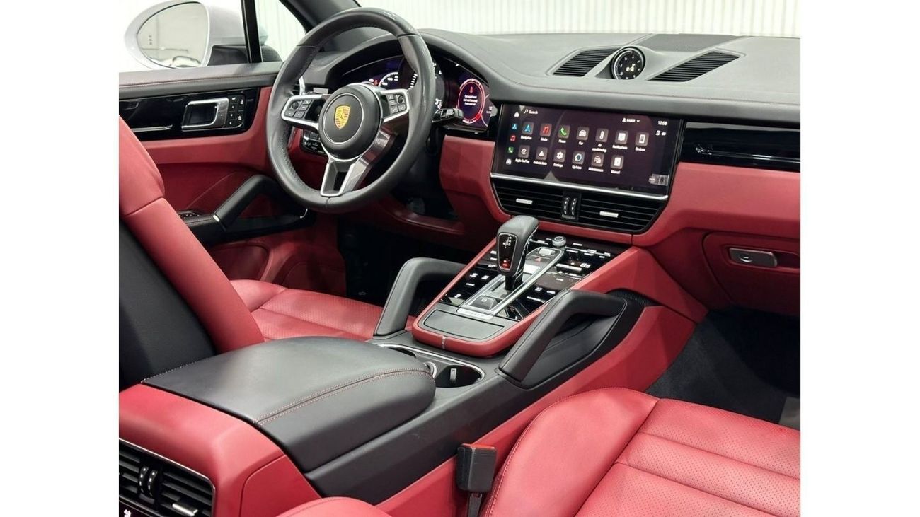 Porsche Cayenne 2023 Porsche Cayenne Platinum Edition, May 2026 Porsche Warranty, Full Porsche Service History, GCC