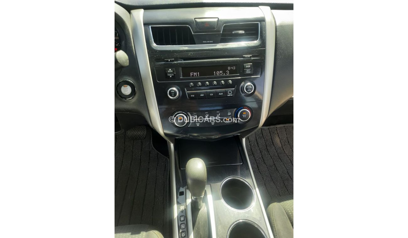 Nissan Altima SV Nissan altima 2015 full automatic accident free