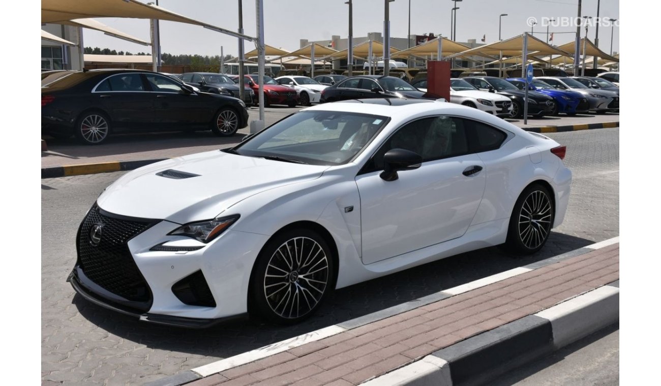 لكزس RC F V8